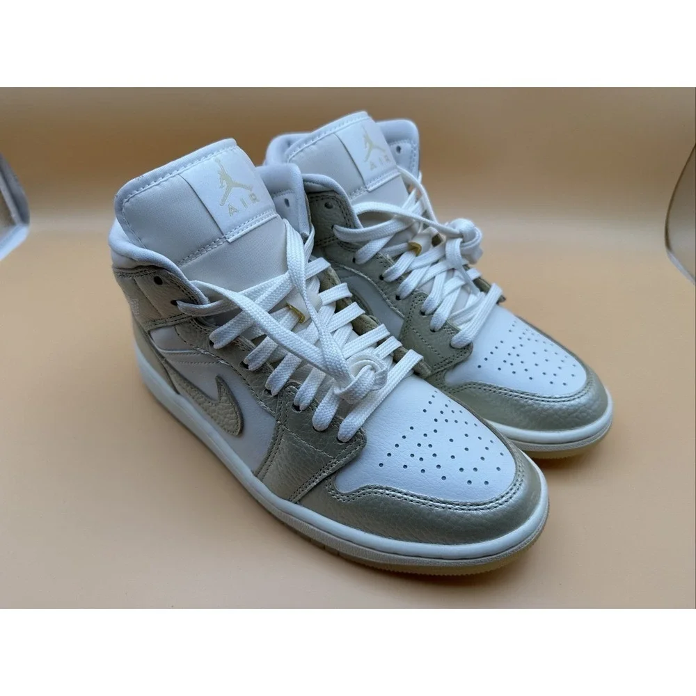 Jordan 1 Mid SE Hoops Gold Pack Sail Pale Ivory Team Gold High Top NIB Size 8
